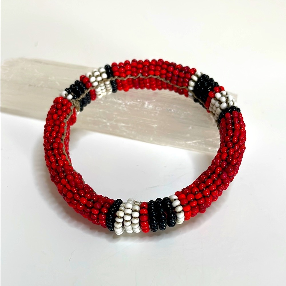 Vintage Red Black White Seed Bead Small Size Bangle Bracelet
